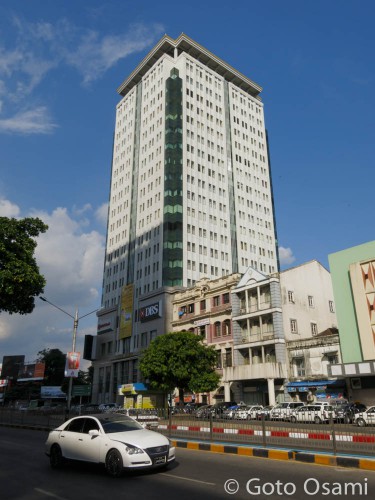 ヤンゴンで一番賃料の高いサクラタワー